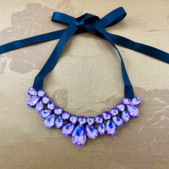 Ribbon Rhinestones and Beaded Necklace in Lavender Purple - Picture 2 of 6